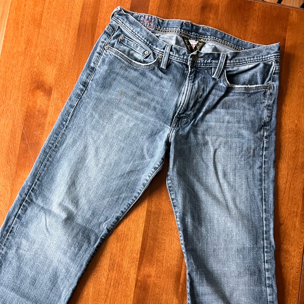 Luck Brand distressed straight jeans size 33